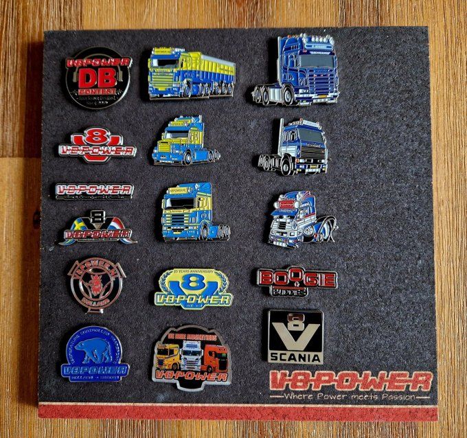 Plaque 20X20cm pour  Pins en liege 