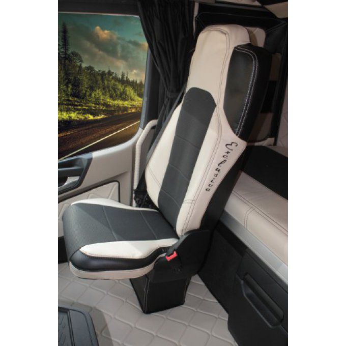 Housses de sièges adaptable MP4 gamme exclusive 