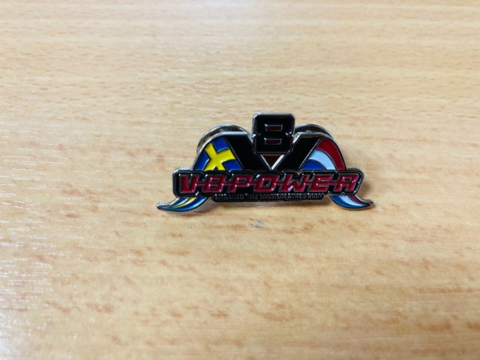 Pins V8 power + drapeaux SUEDE/HOLLANDE
