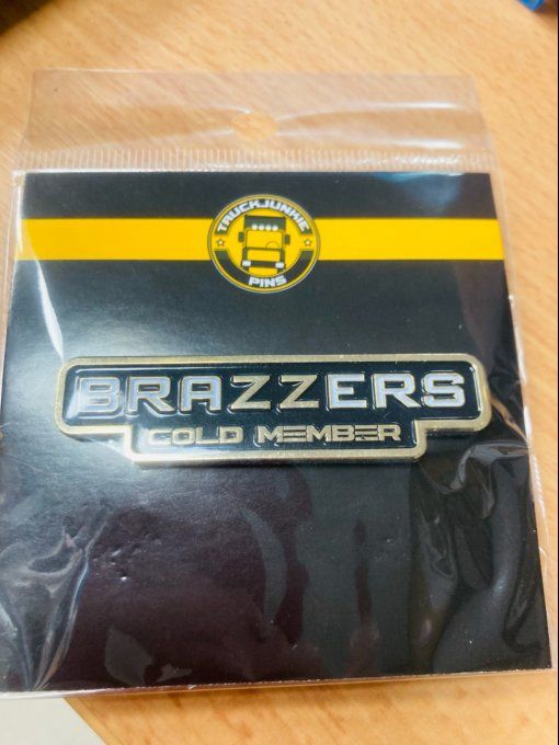 Pins BRAZZERS