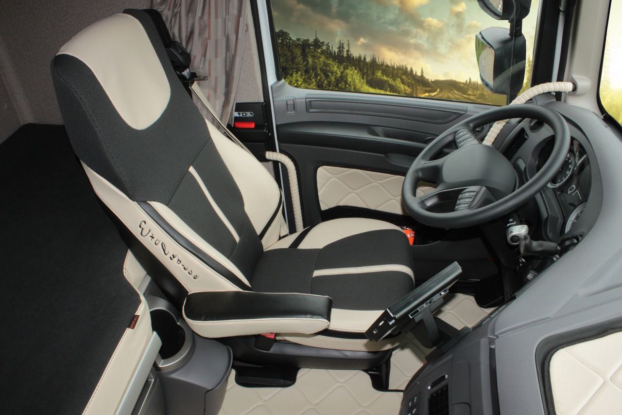 Housse de siège style Luxe adaptable XF avec siège GRAMMER