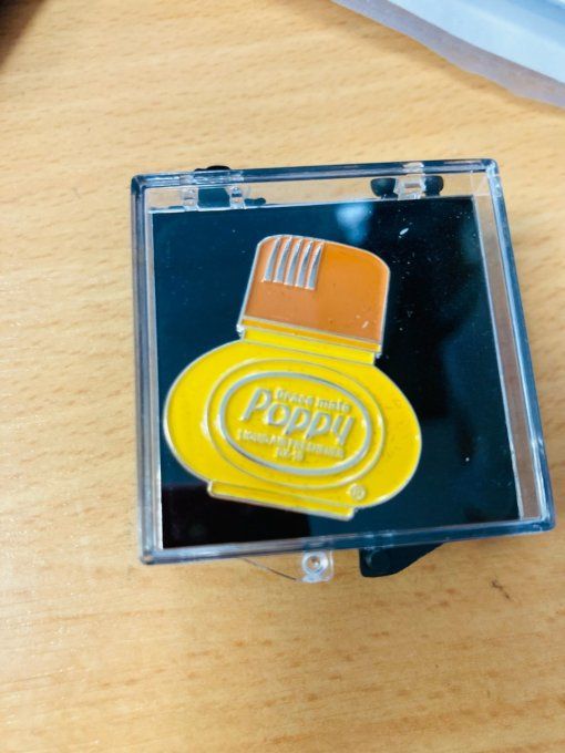 Pins poppy jaune bouchon orange