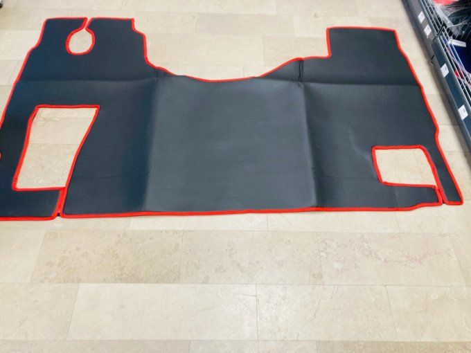 Tapis sol et capot moteur adaptable Actros mp2 mp3 siège passager strapontin avec tunnel  17