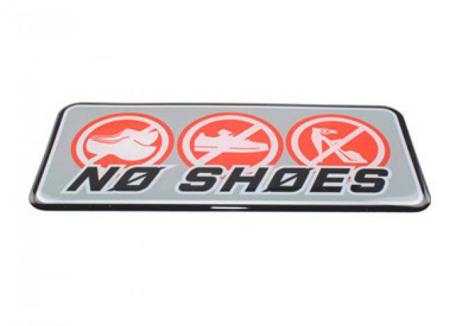 Autocollant 3D no shoes 12CM