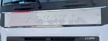 Plaque avant Volvo FH5 type 3 (lettres Volvo)