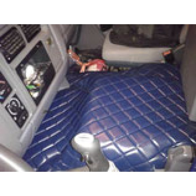 CAPOT MOTEUR PREMIUM AVEC PETITE CABINE OU AVANT 2005 GAMME TVS