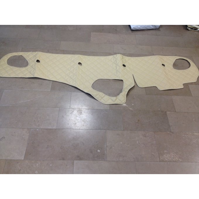 Couvre tableau bord gamme aux10 volvo 2008-2012 simili cuir matelasser beige