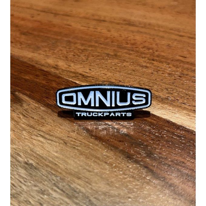 Pins Omnius