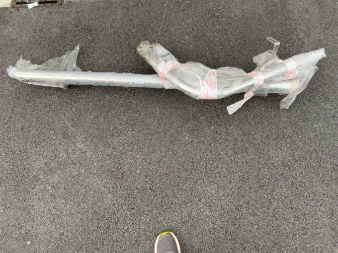 KIT trois pièces adaptable en inox sous pare-chocs MP4