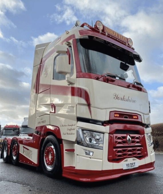 Spoiler rajout pare choc adaptable Renault range T Type 1