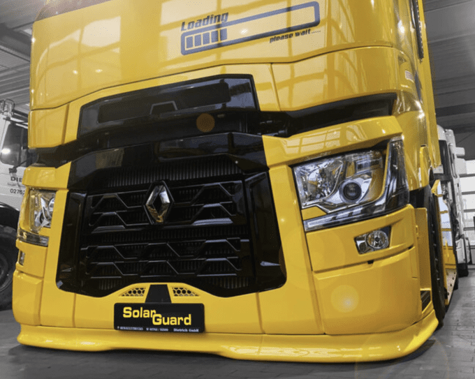 Spoiler rajout pare choc adaptable Renault range T Type 1