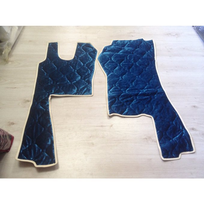 Tapis sol gamme tvs R ou G velour bleu contour creme en stock