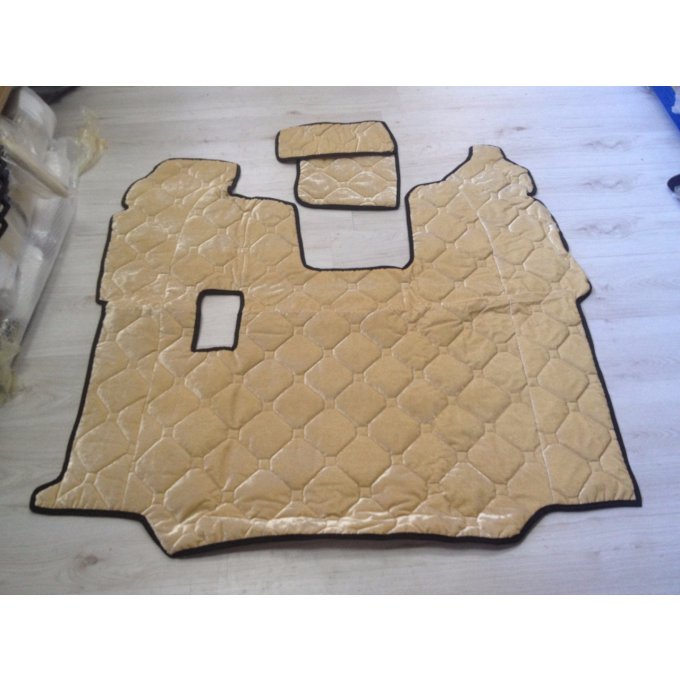 Capot moteur gamme TVS R manuel 2009/2017 velour crème en stock