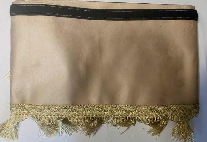 Frange gamme aux10 modèle A beige pompon beige or