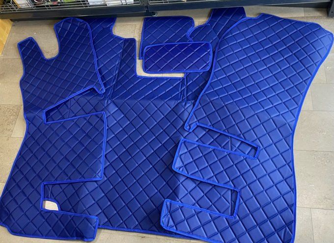 Tapis capot moteur gamme aux10 scania r 2012/2017 siège strapontin stock