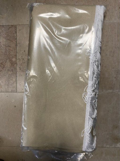 Kit rideaux gamme hollandaise beige clair fil blanc +embrasse stock