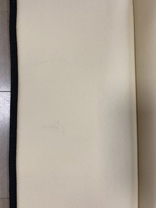 Tapis capot moteur gamme aux10 R next gen siège strapontin stock