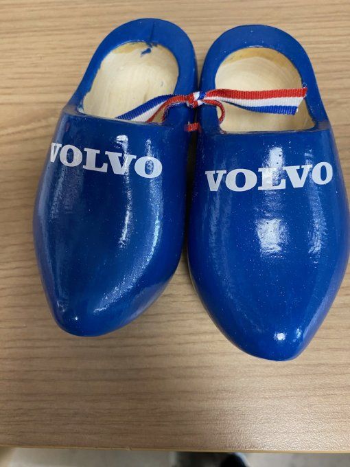 Sabot Volvo bleu 14X12.5X6CM