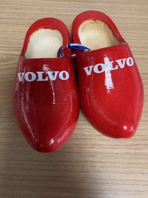 Sabot volvo rouge 14 x 12,5 x 6cm