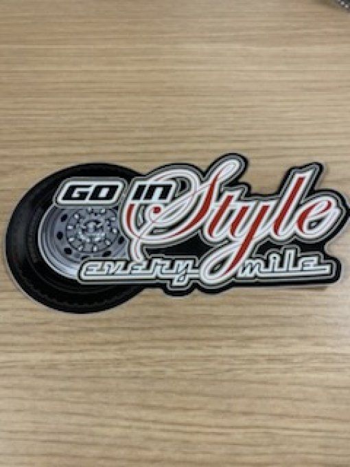 Autocollant Go In style 6,7X13cm