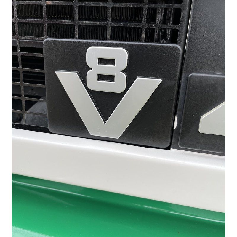V8 emblem
