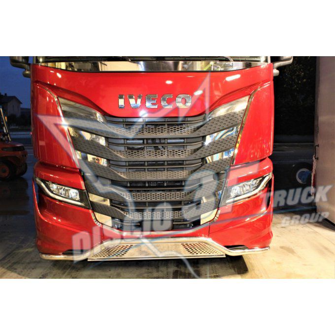 TUBE INOX SOUS PARE-CHOCS OPTION 9 LEDS IVECO S-WAY