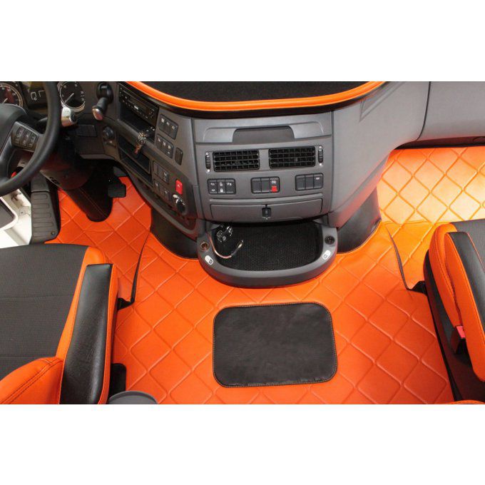 Tapis et capot moteur et couvre panneaux porte  adaptable xf gamme exclusive  