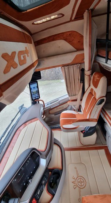Tapis et capot moteur couvre bas sièges  adaptable XG XG+ gamme exclusive  