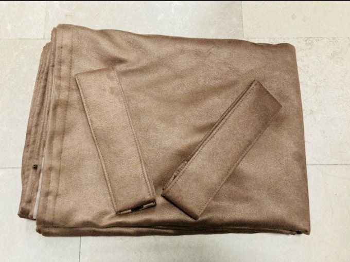 Rideaux gamme aux10 marron foncés 90 cm stock